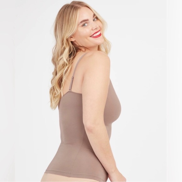 SPANX Other - NWOT Spanx Socialite Lightweight Shaping Camisole With Adjustable Straps Size 1X